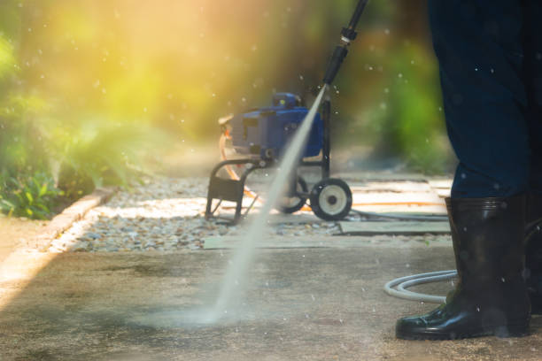 Best Graffiti Removal  in Hinckley, IL